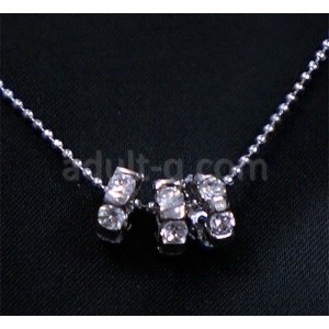 スリーリングネックレス