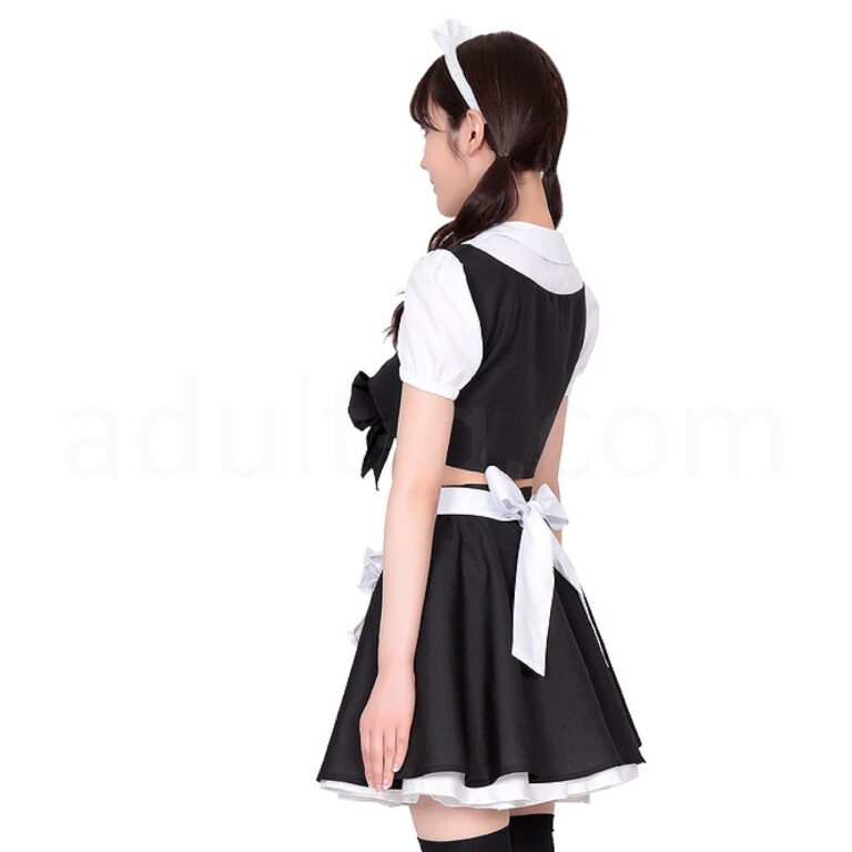 メイドリボンをギュッとね！　斜め後ろ